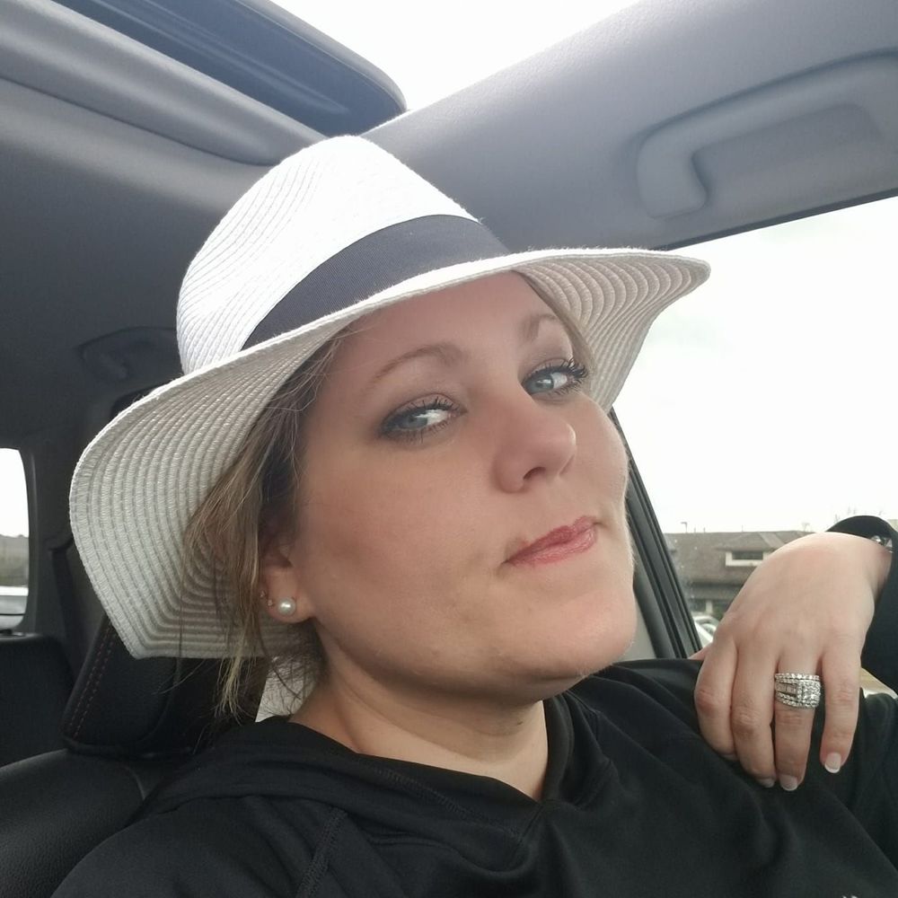Meet your Posher, Kelli